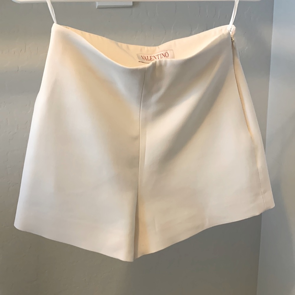 Valentino Crepe Couture Shorts size 38